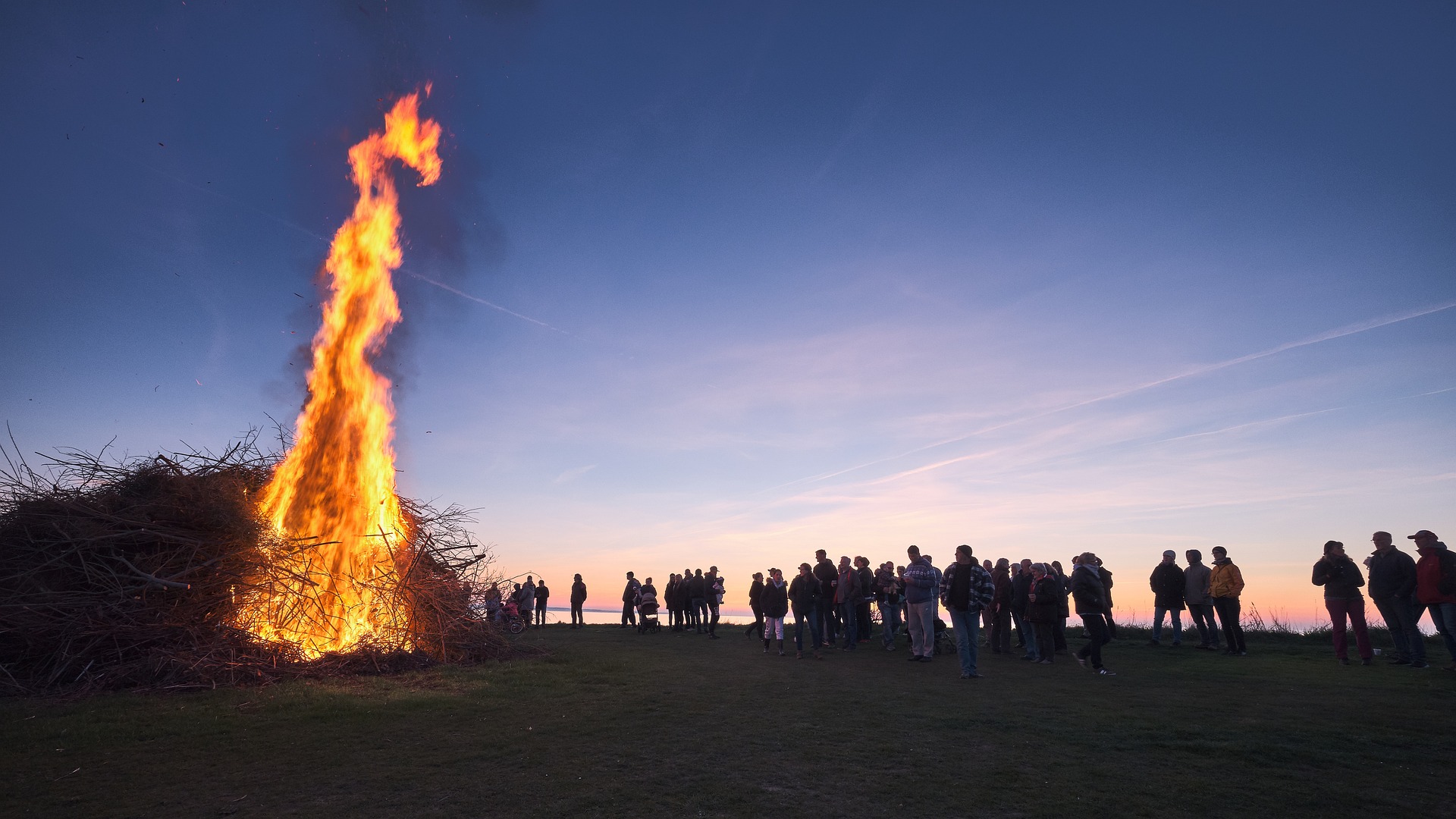 Osterfeuer müssen beantragt werden – Bürgerfunk-Detmold